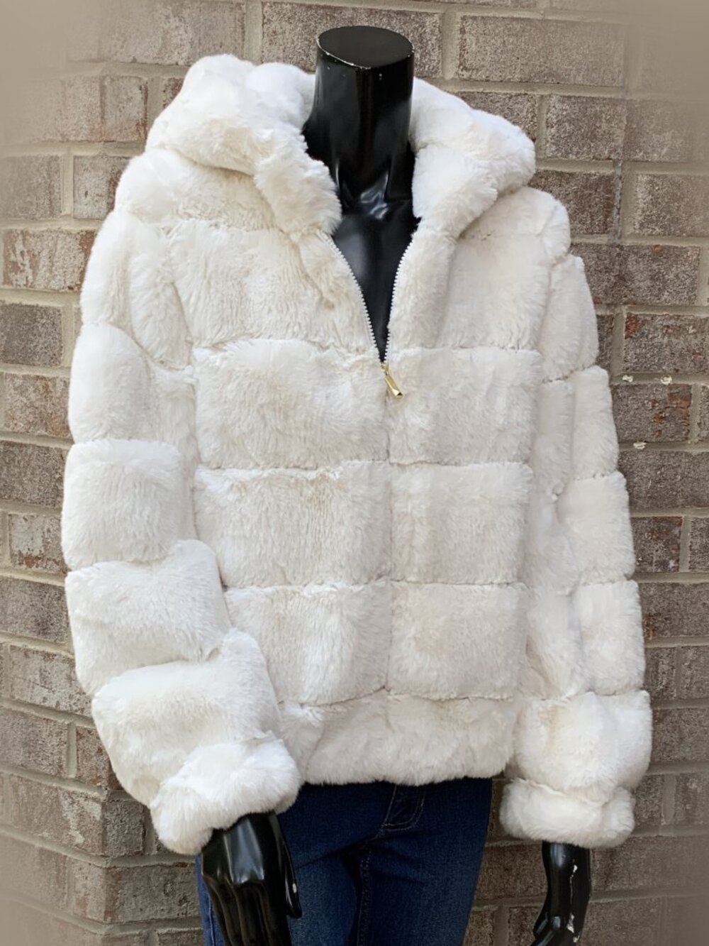 BCBG MaxAzria Faux Fur Hooded Winter Teddy Coat Sz M